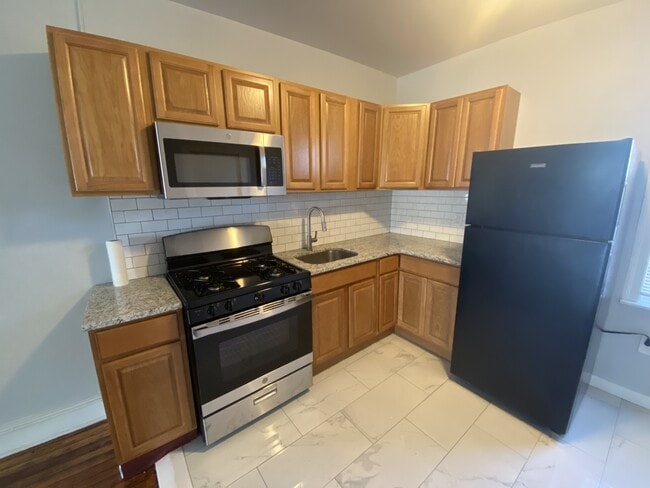 1611 Woodlynne Ave in Oaklyn, NJ - Building Photo - Building Photo