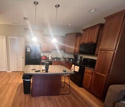 1934 Ann Arbor Ave in Tallahassee, FL - Building Photo - Building Photo