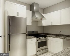 950 25th St NW in Washington, DC - Building Photo - Building Photo