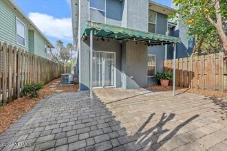 361 Sherry Dr in Atlantic Beach, FL - Building Photo - Building Photo