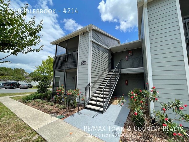 property at 3700 Idlebrook Cir