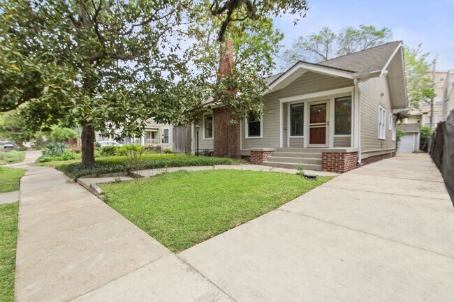 2509 Yupon St in Houston, TX - Foto de edificio - Building Photo