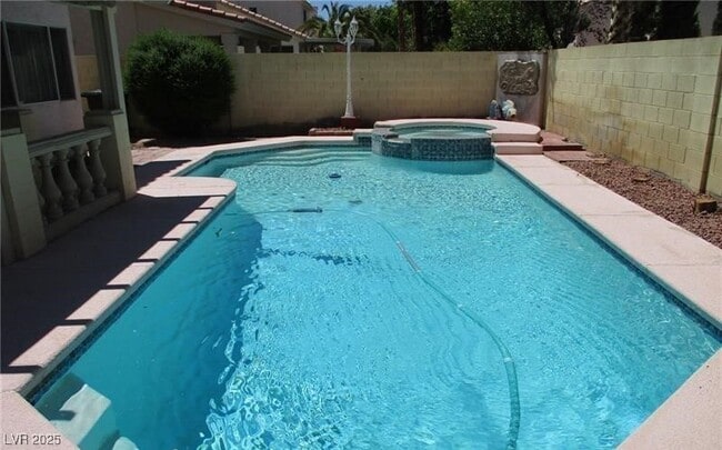1366 E Gary Ave in Las Vegas, NV - Building Photo - Building Photo