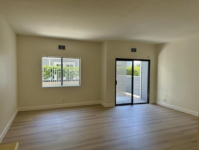 property at 3760 Florida St