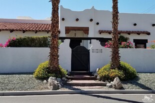 52225 Avenida Obregon in La Quinta, CA - Building Photo - Building Photo