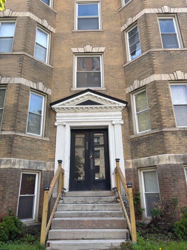 property at 411 N Newstead Ave