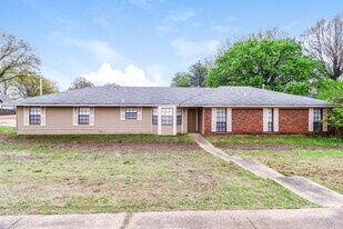 4784 Ross Rd in Memphis, TN - Building Photo