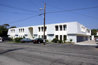 Village Point Apartments in Carlsbad, CA - Building Photo - Building Photo