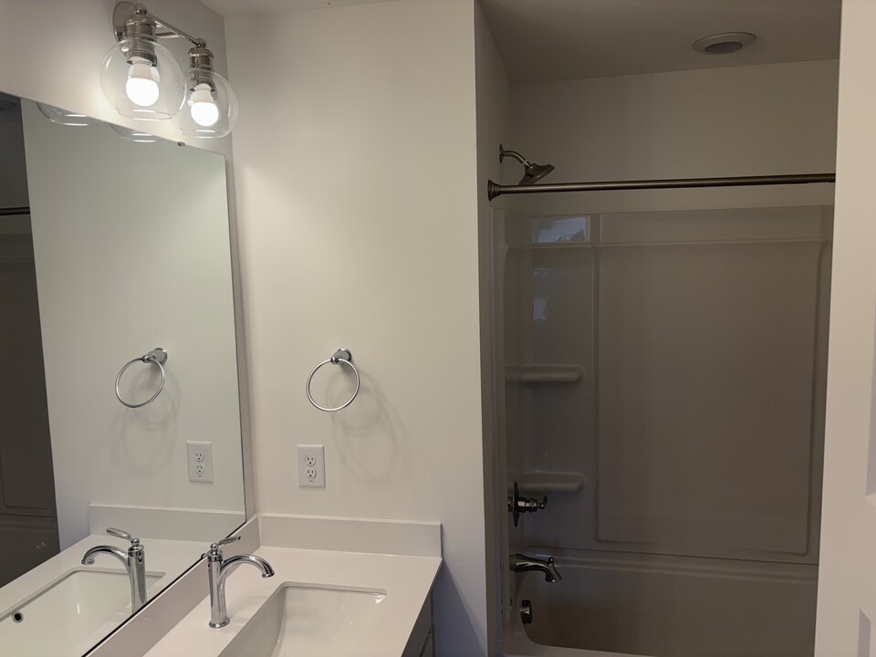 484 Ml Pk Wy in Spartanburg, SC - Building Photo