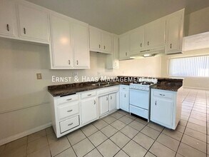 5940 Atlantic Ave in Long Beach, CA - Building Photo - Building Photo