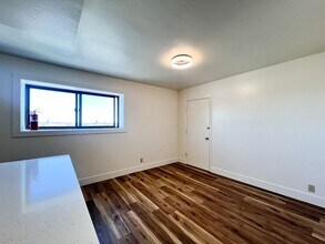 3333 Cuttings Wharf Rd in Napa, CA - Building Photo - Building Photo