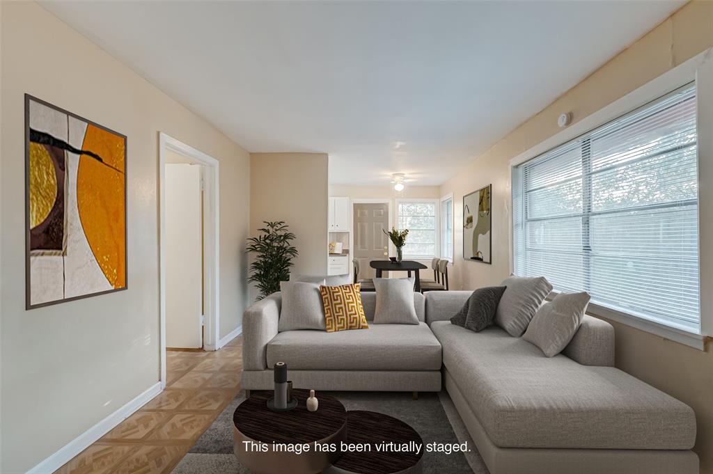 5220 Chapman St Photo