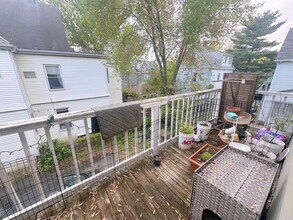 30 Rogers Ave, Unit 3 in Somerville, MA - Building Photo - Building Photo