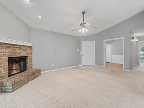 2117 Foxfire Rd in Edmond, OK - Building Photo - Building Photo