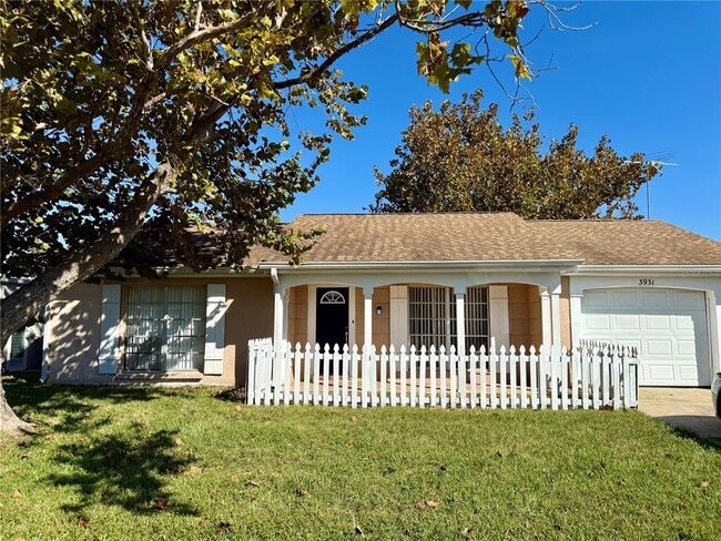property at 3931 Claremont Dr