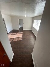 4 N Butler Ave in Indianapolis, IN - Building Photo - Building Photo