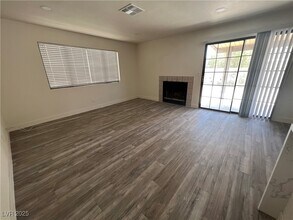 2805 Willow Wind in Las Vegas, NV - Building Photo - Building Photo