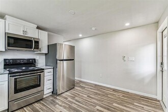 1006 E 26th Ave in Tampa, FL - Building Photo - Building Photo