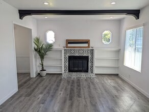 18820 Roscoe Blvd in Northridge, CA - Building Photo - Building Photo