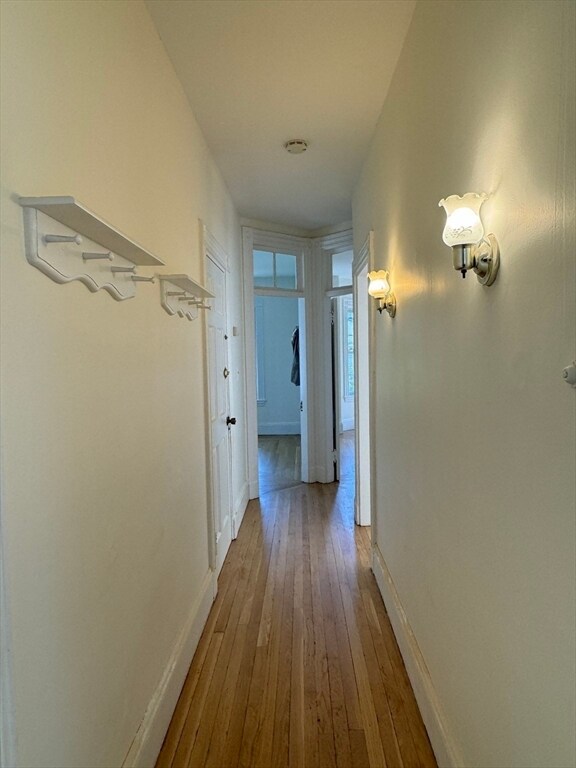 48 Cherry St, Unit 2 in Somerville, MA - Foto de edificio - Building Photo