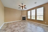 9976 Katy Brook Ln in Brookshire, TX - Foto de edificio - Building Photo