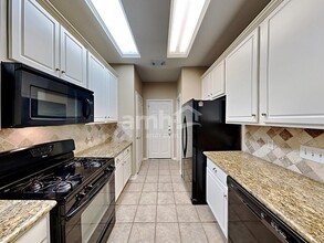 118 N Camellia Grove Cir in The Woodlands, TX - Foto de edificio - Building Photo