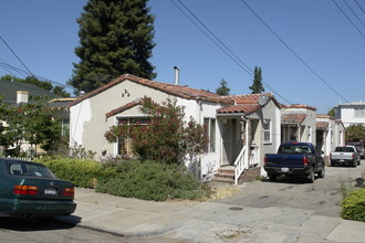 3539 Laguna in Oakland, CA - Building Photo - Building Photo