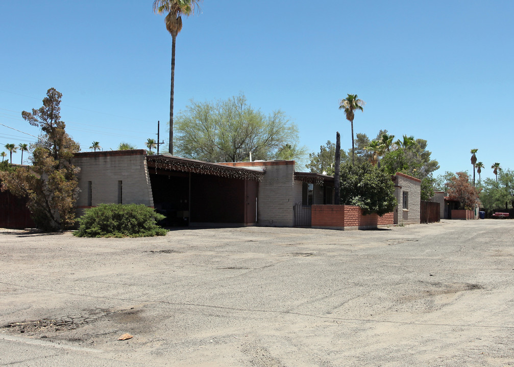 3554-3556 E Flower St in Tucson, AZ - Building Photo