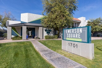 Emerson Square in Tempe, AZ - Foto de edificio - Building Photo