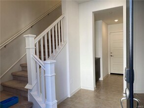 179 Cadence in Irvine, CA - Building Photo - Building Photo