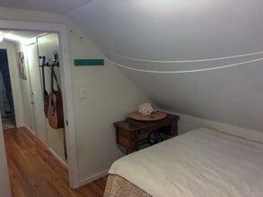 14 Alberta Ter, Unit 2A in Cambridge, MA - Building Photo - Building Photo