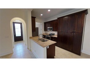 1706 SW 10th Pl in Cape Coral, FL - Building Photo - Building Photo