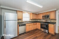 7915 Foxbloom Dr photo'