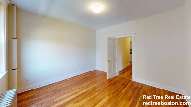 1845 Commonwealth Ave, Unit 14 in Boston, MA - Foto de edificio - Building Photo