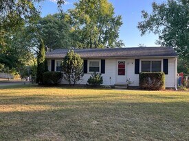 7 Metroview Ct, Unit B-03 in Ann Arbor, MI - Building Photo