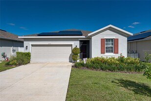 295 Lake Smart Cir in Winter Haven, FL - Building Photo