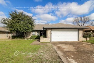 2127 Chapel Downs Dr in Arlington, TX - Building Photo