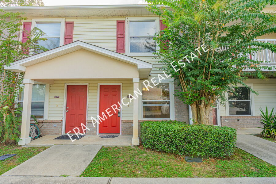 1802 Shay-Lin Ct in Niceville, FL - Foto de edificio