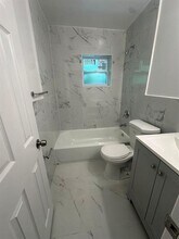709 SW 14th Ave in Fort Lauderdale, FL - Building Photo - Building Photo