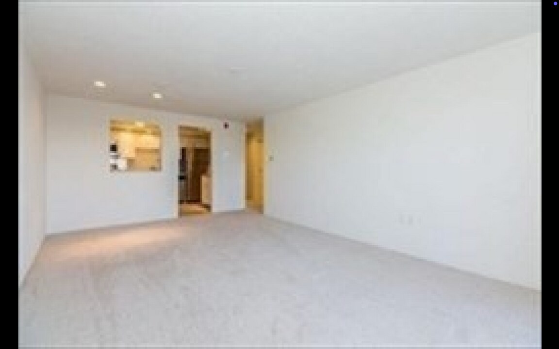22 Ocean Ave, Unit #409 in South Yarmouth, MA - Building Photo