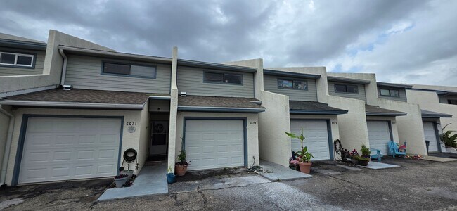 6073 E Hwy 98 in Panama City, FL - Building Photo - Building Photo