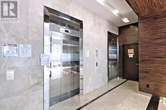38-2338 Grenville St in Toronto, ON - Building Photo - Building Photo