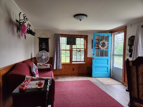 18 Fir Hollow Rd in Bristol, ME - Building Photo - Building Photo