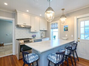 10 Trenton St, Unit 1 in Boston, MA - Building Photo - Building Photo
