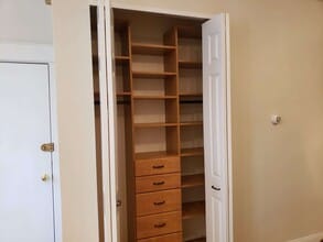 528 Delancey St, Unit #1 - Garden Apartment in Philadelphia, PA - Building Photo - Building Photo