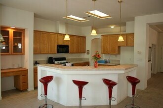 11917 Roaring River Ave in Bakersfield, CA - Building Photo - Building Photo