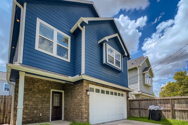 property at 3801 Oxford St