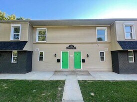 1101 Arrowhead Dr in Collinsville, IL - Building Photo