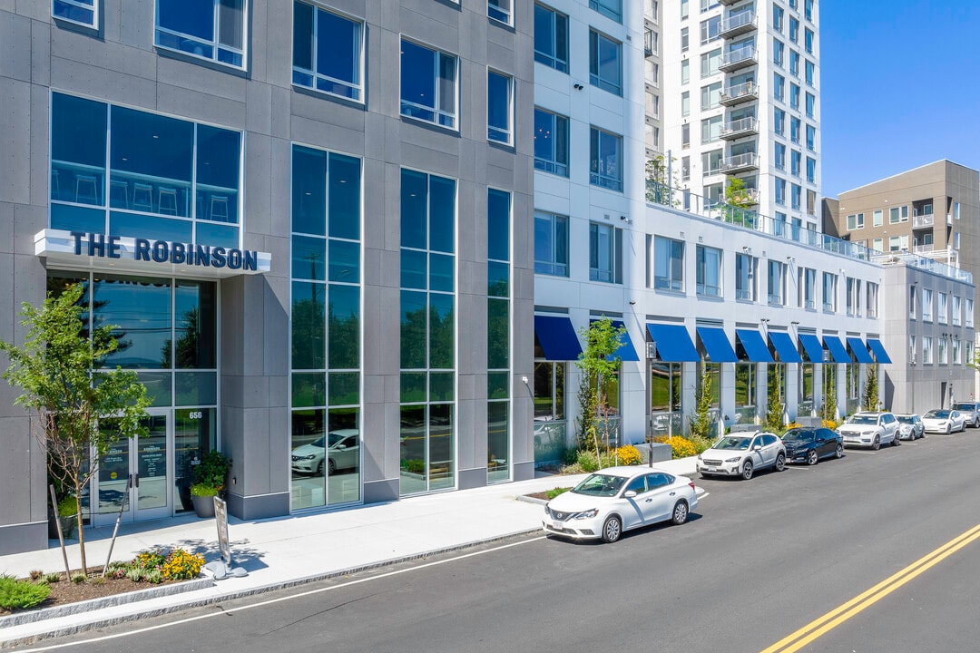 The Robinson in Revere, MA - Foto de edificio