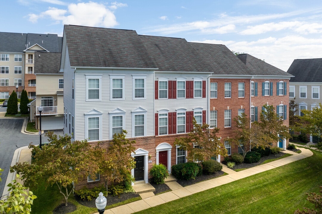 High View at Hunt Valley in Hunt Valley, MD - Building Photo